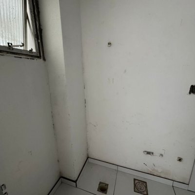 Apartamentos com 157m², 4 quartos, 1 suíte, 2 garagens, no bairro Agronômica em Florianópolis