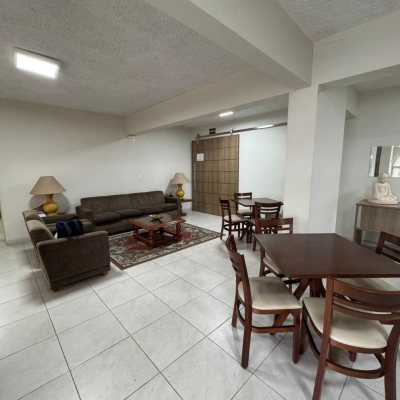 Apartamentos com 157m², 4 quartos, 1 suíte, 2 garagens, no bairro Agronômica em Florianópolis