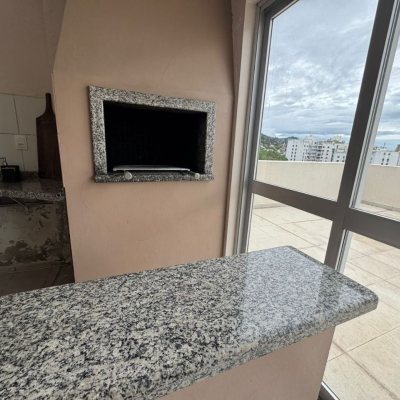 Apartamentos com 157m², 4 quartos, 1 suíte, 2 garagens, no bairro Agronômica em Florianópolis