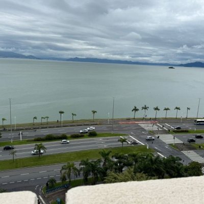 Apartamentos com 157m², 4 quartos, 1 suíte, 2 garagens, no bairro Agronômica em Florianópolis