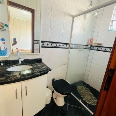 Casa Residencial com 70m², 3 quartos, 1 suíte, 1 garagem, no bairro Forquilhas em São José
