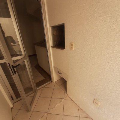 Apartamentos com 96m², 3 quartos, 1 suíte, 1 garagem, no bairro Estreito em Florianópolis