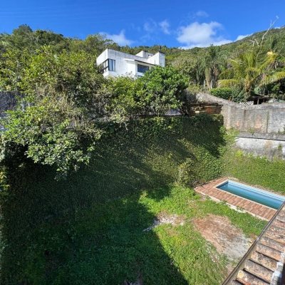 Casa em Condomínio com 361m², 5 quartos, 3 suítes, 4 garagens, no bairro Itacorubi em Florianópolis
