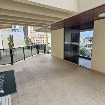 Apartamentos com 67m², 2 quartos, no bairro Centro em Florianópolis