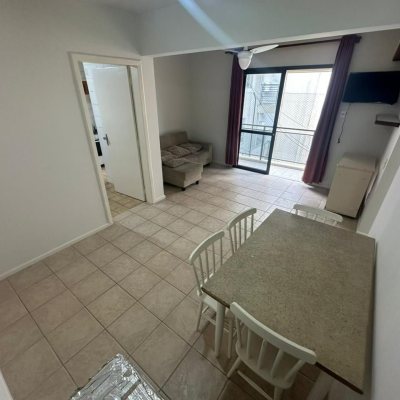 Apartamentos com 67m², 2 quartos, no bairro Centro em Florianópolis