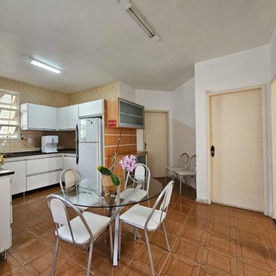 Casa Residencial com 249m², 4 quartos, 1 suíte, 4 garagens, no bairro Itaguaçu em Florianópolis