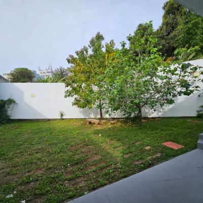 Casa Residencial com 249m², 4 quartos, 1 suíte, 4 garagens, no bairro Itaguaçu em Florianópolis