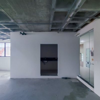 Sala com 156m², 3 garagens, no bairro João Paulo em Florianópolis