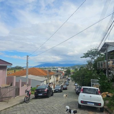 Terrenos Residenciais com 225m², no bairro Forquilhas em São José