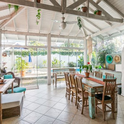 Casa em Condomínio com 300m², 5 quartos, 2 suítes, 4 garagens, no bairro Lagoa da Conceição em Florianópolis