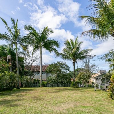 Casa em Condomínio com 300m², 5 quartos, 2 suítes, 4 garagens, no bairro Lagoa da Conceição em Florianópolis