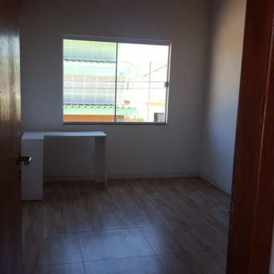 Casa Residencial com 102m², 2 quartos (sendo 2 suítes), 2 garagens, no bairro Campeche em Florianópolis