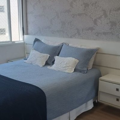 Apartamentos com 108m², 4 quartos, 1 suíte, 2 garagens, no bairro Centro em Florianópolis