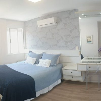 Apartamentos com 108m², 4 quartos, 1 suíte, 2 garagens, no bairro Centro em Florianópolis