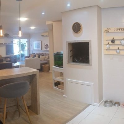 Apartamentos com 108m², 4 quartos, 1 suíte, 2 garagens, no bairro Centro em Florianópolis