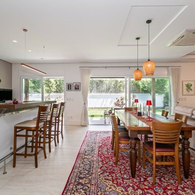 Casa em Condomínio com 542m², 4 quartos, 3 suítes, 2 garagens, no bairro Lagoa da conceição em Florianópolis