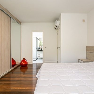 Casa em Condomínio com 542m², 4 quartos, 3 suítes, 2 garagens, no bairro Lagoa da conceição em Florianópolis