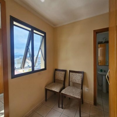 Apartamentos com 105m², 3 quartos, 1 suíte, 1 garagem, no bairro Coqueiros em Florianópolis