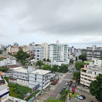 Apartamentos com 105m², 3 quartos, 1 suíte, 1 garagem, no bairro Coqueiros em Florianópolis