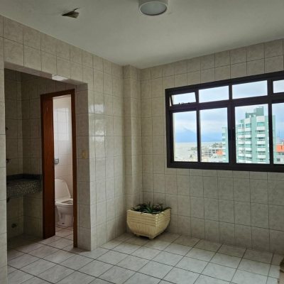 Apartamentos com 105m², 3 quartos, 1 suíte, 1 garagem, no bairro Coqueiros em Florianópolis