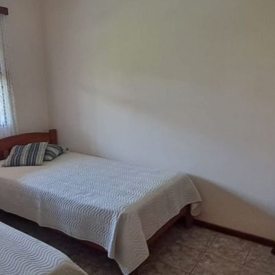 Casa Residencial com 123m², 3 quartos, 3 garagens, no bairro Ingleses do Rio Vermelho em Florianópolis