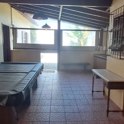 Casa Residencial com 123m², 3 quartos, 3 garagens, no bairro Ingleses do Rio Vermelho em Florianópolis