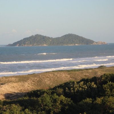 Casa Residencial com 182m², 3 quartos, 1 suíte, 1 garagem, no bairro Campeche em Florianópolis