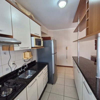 Apartamentos com 60m², 2 quartos, 1 suíte, 1 garagem, no bairro Centro em Florianópolis