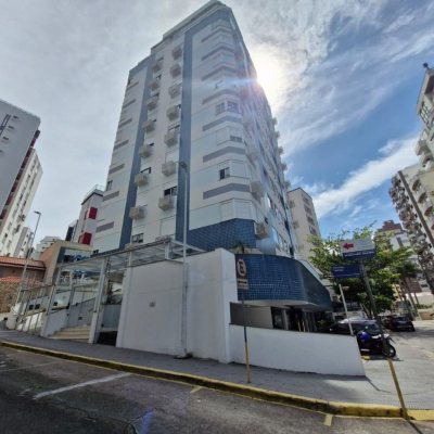 Apartamentos com 60m², 2 quartos, 1 suíte, 1 garagem, no bairro Centro em Florianópolis