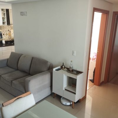 Apartamentos com 68m², 2 quartos, 1 suíte, 2 garagens, no bairro Barreiros em São José