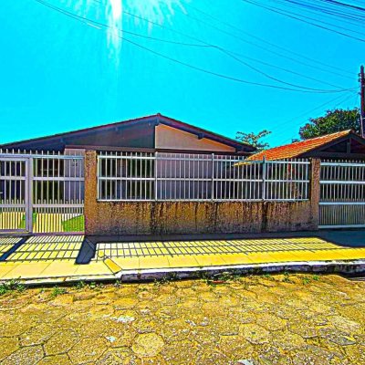 Casa Residencial com 153m², 3 quartos, 1 suíte, 1 garagem, no bairro Ingleses em Florianópolis