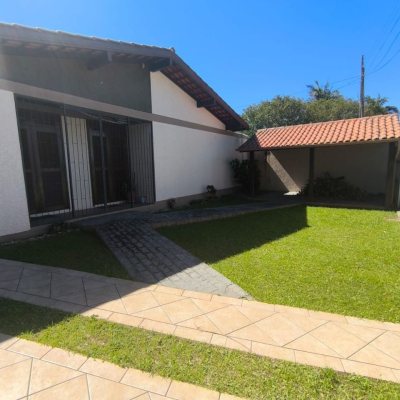 Casa Residencial com 153m², 3 quartos, 1 suíte, 1 garagem, no bairro Ingleses em Florianópolis