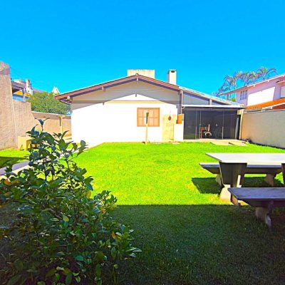 Casa Residencial com 153m², 3 quartos, 1 suíte, 1 garagem, no bairro Ingleses em Florianópolis