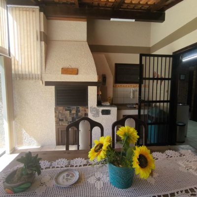 Casa Residencial com 153m², 3 quartos, 1 suíte, 1 garagem, no bairro Ingleses em Florianópolis