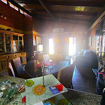 Casa Residencial com 153m², 3 quartos, 1 suíte, 1 garagem, no bairro Ingleses em Florianópolis