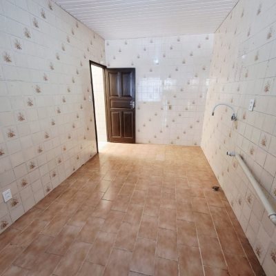 Casa Residencial com 85m², 2 quartos, 2 garagens, no bairro Canto em Florianópolis