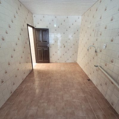 Casa Residencial com 85m², 2 quartos, 2 garagens, no bairro Canto em Florianópolis