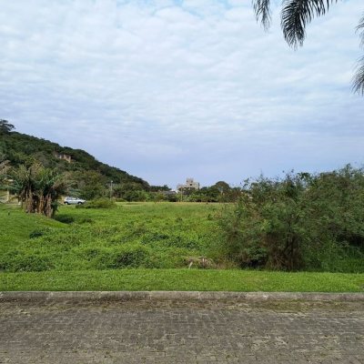 Terrenos Residenciais com 403m², no bairro Pântano do Sul em Florianópolis