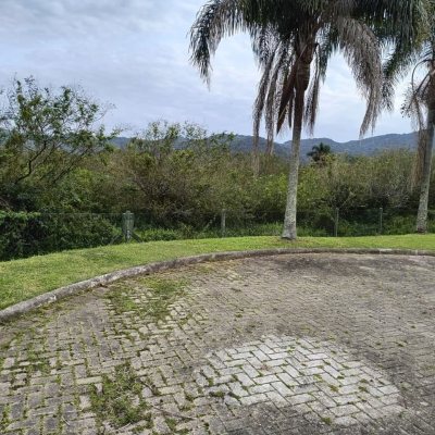Terrenos Residenciais com 403m², no bairro Pântano do Sul em Florianópolis