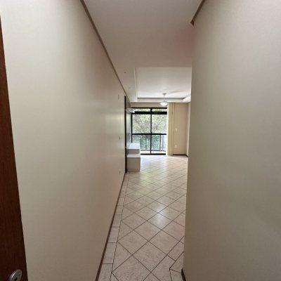 Apartamentos com 63m², 2 quartos, 1 garagem, no bairro Capoeiras em Florianópolis