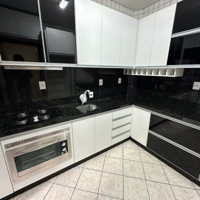 Apartamentos com 63m², 2 quartos, 1 garagem, no bairro Capoeiras em Florianópolis