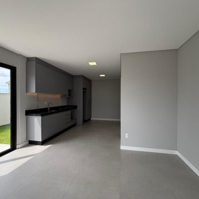 Studio Residencial com 75m², 1 quarto, 1 suíte, 1 garagem, no bairro Coqueiros em Florianópolis