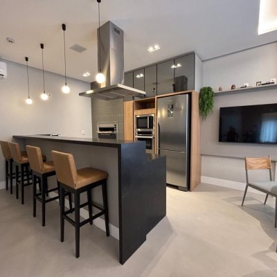 Studio Residencial com 75m², 1 quarto, 1 suíte, 1 garagem, no bairro Coqueiros em Florianópolis