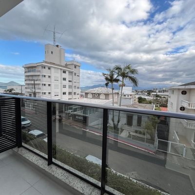 Studio Residencial com 75m², 1 quarto, 1 suíte, 1 garagem, no bairro Coqueiros em Florianópolis