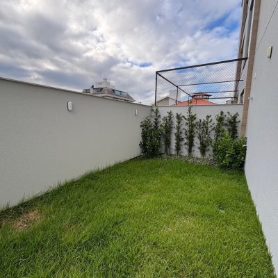 Studio Residencial com 75m², 1 quarto, 1 suíte, 1 garagem, no bairro Coqueiros em Florianópolis