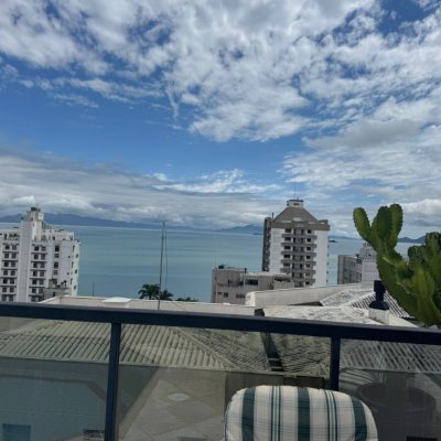 Cobertura com 418m², 3 quartos, 3 suítes, 4 garagens, no bairro Centro em Florianópolis