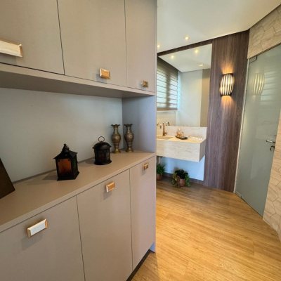 Cobertura com 418m², 3 quartos, 3 suítes, 4 garagens, no bairro Centro em Florianópolis