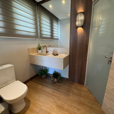 Cobertura com 418m², 3 quartos, 3 suítes, 4 garagens, no bairro Centro em Florianópolis