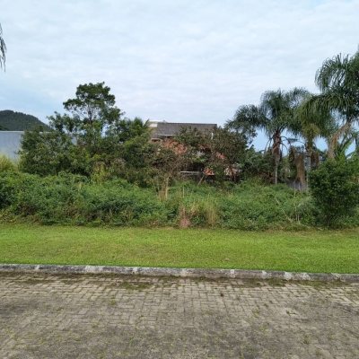 Terrenos Residenciais com 401m², no bairro Pântano do Sul em Florianópolis