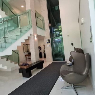 Apartamentos com 75m², 2 quartos, 1 suíte, 2 garagens, no bairro Centro em Florianópolis